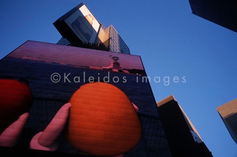 Advertising;Kaleidos;Kaleïdos;New York City;NYC;Publicity;Tarek Charara;United States of America;USA;Manhattan;M&M;La parole à l'image